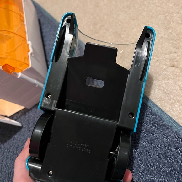 Zhu Zhu pet hamstermobile and garage - Picture 4 of 5